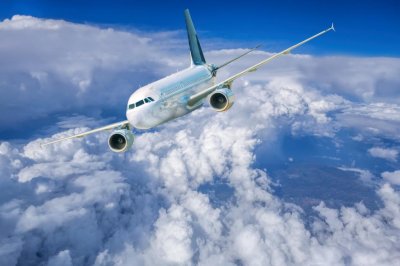 ​民营廉航成黑马？春秋航空前三季度净利冠绝七大航，国际航线恢复仍不到 4 成