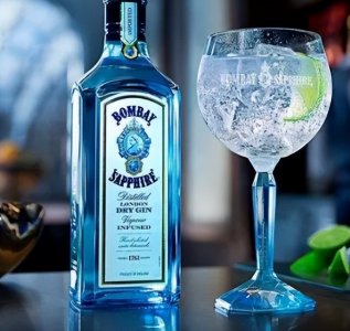 ​伏特加酒怎么喝才好喝哪（伏特加是用什么酿造的？伏特加怎么喝比较好）