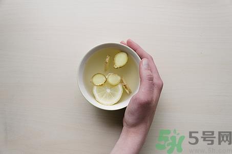 乌龙茶和柠檬能一起泡吗?乌龙茶和柠檬一起泡会怎么样