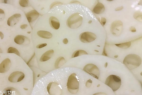 莲藕变红怎么回事 因为含有这个成分