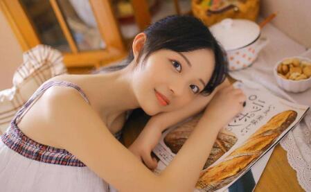 寻问原因帮她站队