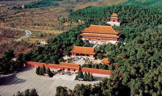 孙殿英为什么不盗明十三陵？