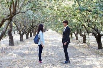 《继承者们》这些经典图片你们还记得吗？当时可回味了好多遍