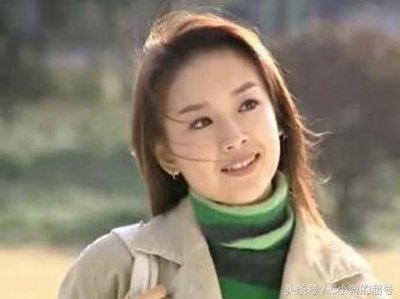 ​清纯玉女董洁在电梯内遭壁咚，还好一切只是误会