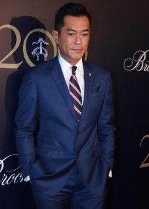 ​古天乐古铜色皮肤变白，会不会走迈克尔·杰克逊的旧路