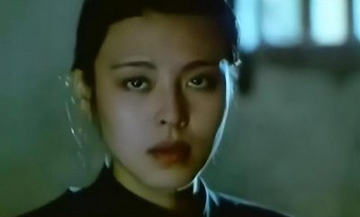 ​她是当红女星，却自曝家丑：只为告诫迷途的年轻人