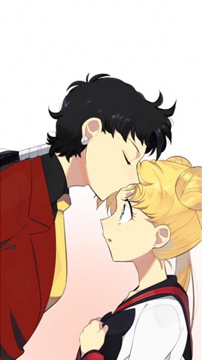 美少女战士里命中注定的一对恋人，月野兔和地场卫甜蜜美图