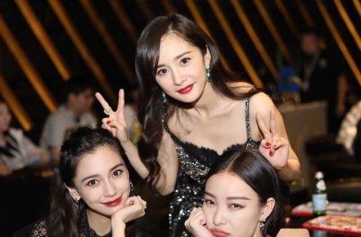 ​杨幂等40余位女星不雅视频流出，记者深入调查发现背后隐藏真相
