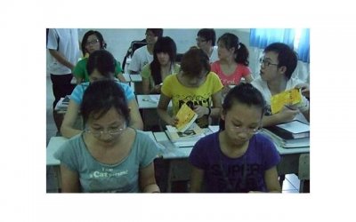 ​孩子偷钱撒谎屡教不改怎么办怎么谈话