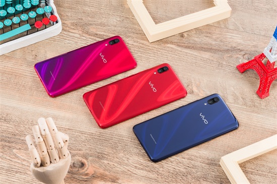 旗舰手机颜值新担当!vivo X23三色图赏:总有一款你喜欢