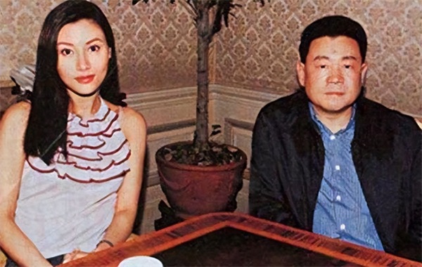 蔡少芬的过去发生了什么(蔡少芬经历了什么)-