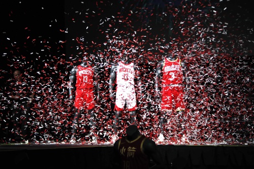 篮球——NBA：火箭队发布新赛季队标和比赛服