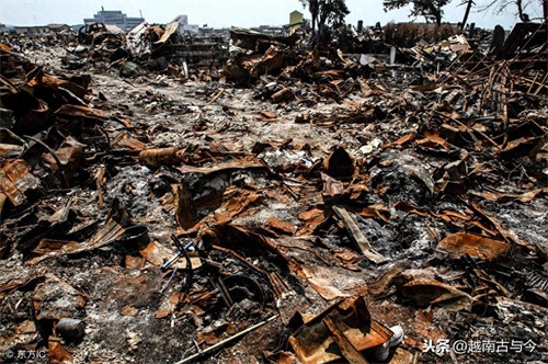 2011年日本九级大地震照片:海水倒灌淹没城市,为二战后最惨灾难