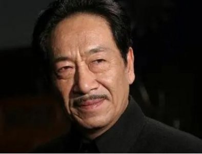 ​王奎荣：46岁出道，爆红后跟妻子离婚，68岁娶小37岁娇妻