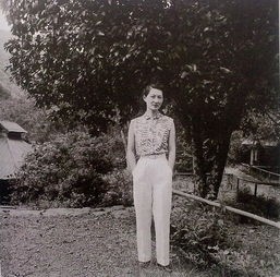 张学良的发妻于凤至小姐的真容：图一是张学良和于凤至的合照