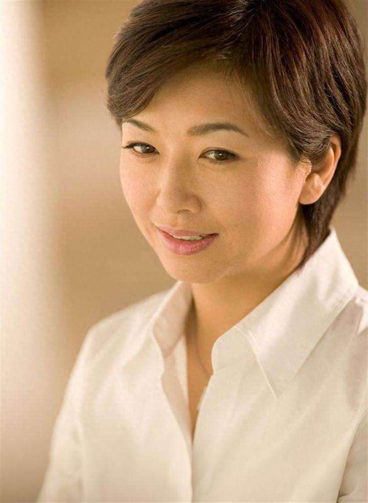 “大众情人”江珊：电影世家，27岁爆红，离婚17年，今仍优雅迷人