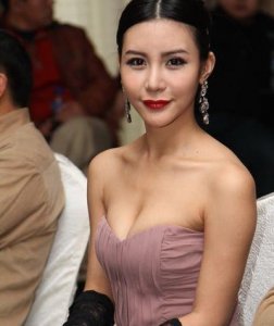 ​非诚勿扰上装穷小子24盏灯全灭，亮出真实身份后女嘉宾集体后悔