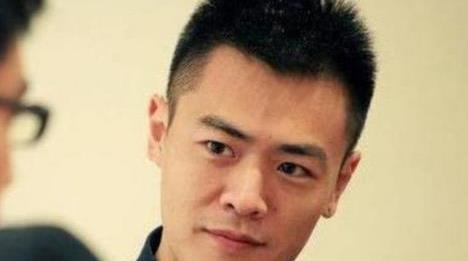 非诚勿扰上装穷小子24盏灯全灭，亮出真实身份后女嘉宾集体后悔