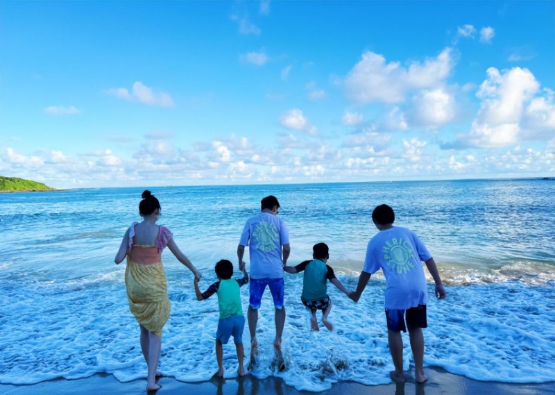 林志颖儿子和女儿近照(林志颖携妻儿出游)