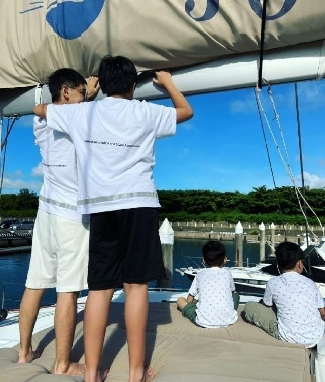 林志颖儿子和女儿近照(林志颖携妻儿出游)