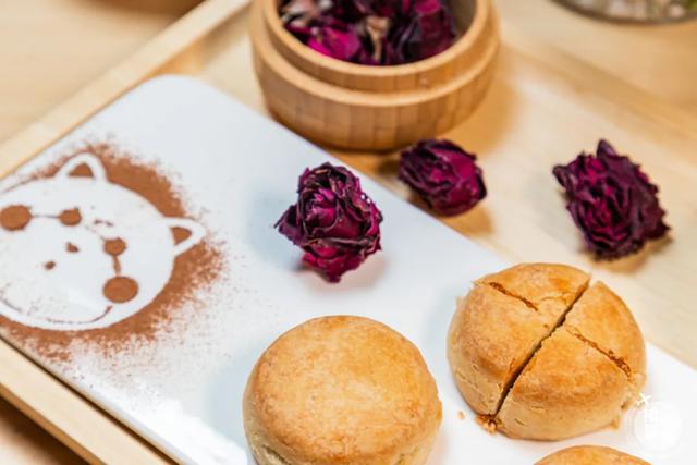 云南真正好吃的鲜花饼（还没有试过刷爆朋友圈的云南人真正好鲜花饼）(26)