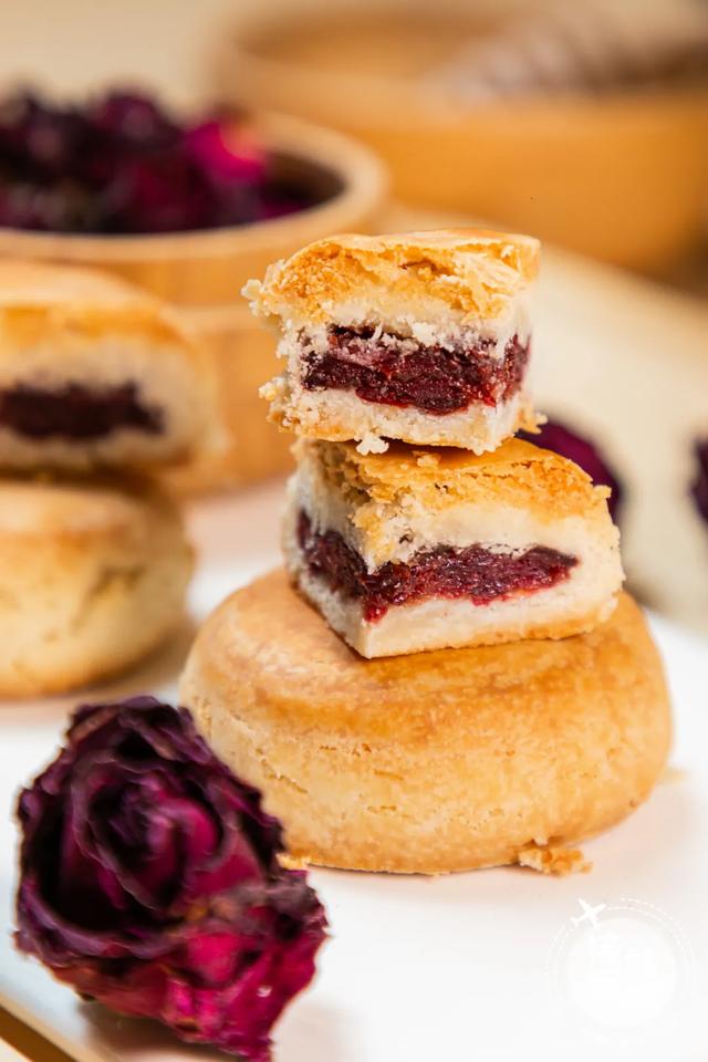 云南真正好吃的鲜花饼（还没有试过刷爆朋友圈的云南人真正好鲜花饼）(7)