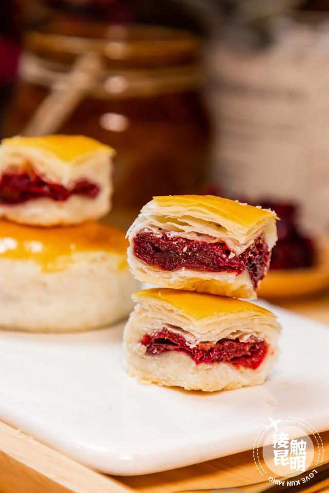 云南真正好吃的鲜花饼（还没有试过刷爆朋友圈的云南人真正好鲜花饼）(23)