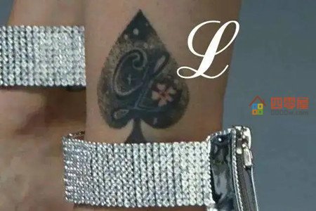 黑桃纹身代表什么意思?黑桃纹身媚黑什么意思? 黑桃纹身代表什么意思?黑桃纹身媚黑什么意思?