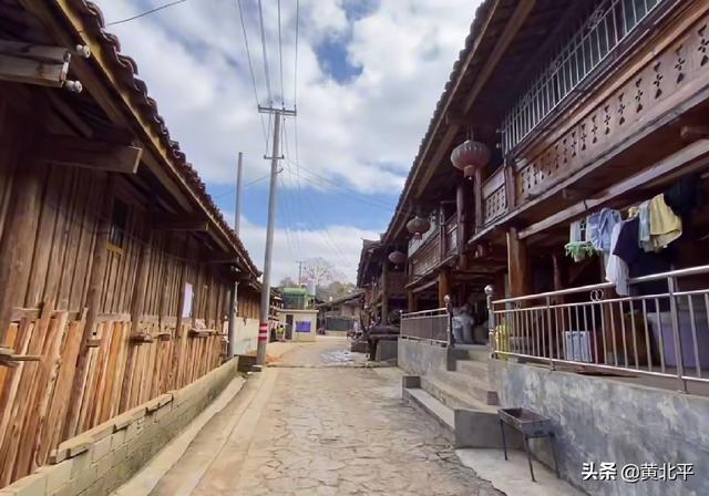 云南文山马关县苗族（云南文山州麻栗坡县境内有一个神秘部落）(4)