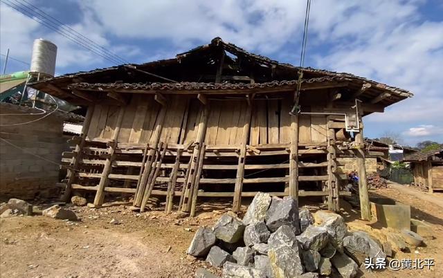 云南文山马关县苗族（云南文山州麻栗坡县境内有一个神秘部落）(5)