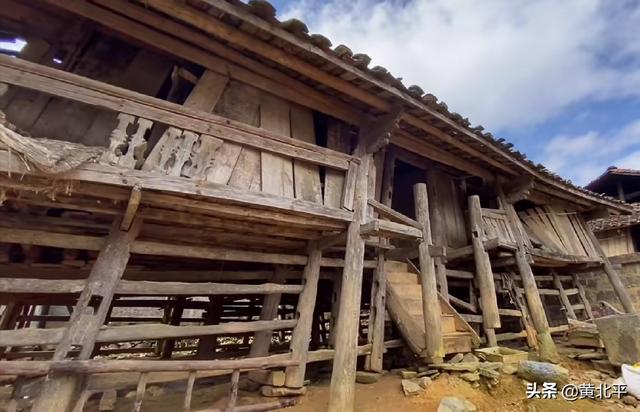 云南文山马关县苗族（云南文山州麻栗坡县境内有一个神秘部落）(2)