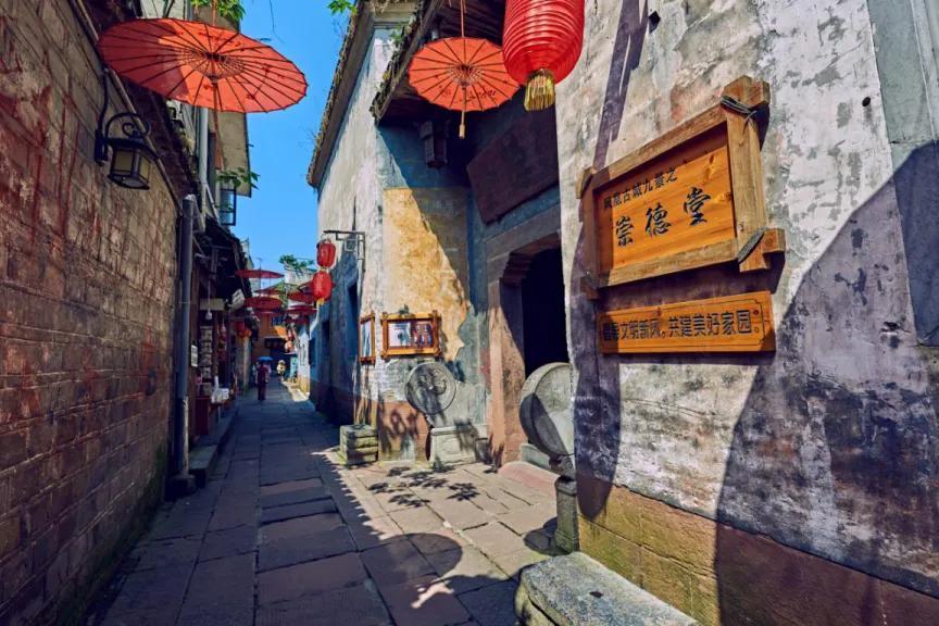 凤凰古城在湖南哪个市(湖南凤凰古城在哪个市)