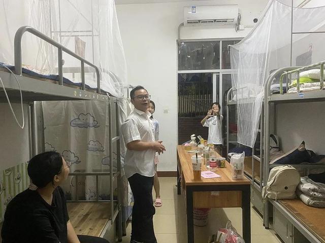 云浮市中专学校官网（云浮中专迎新季）(32)