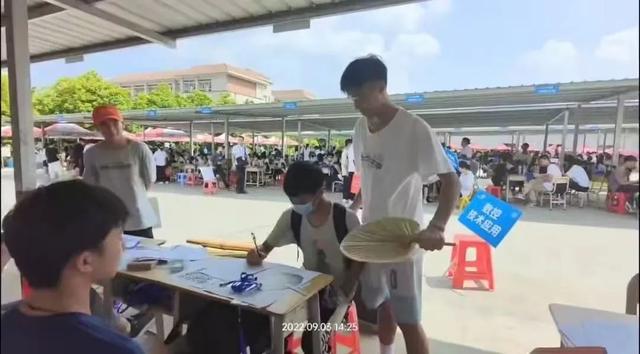 云浮市中专学校官网（云浮中专迎新季）(11)