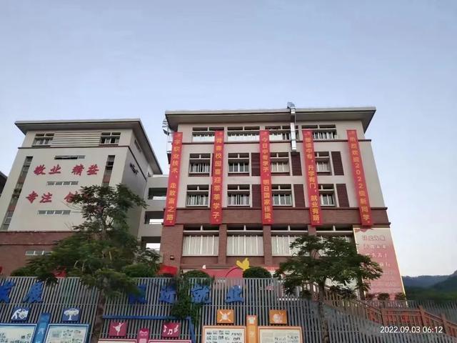 云浮市中专学校官网（云浮中专迎新季）(5)