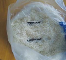 手机掉水里大米埋多久能拿出来