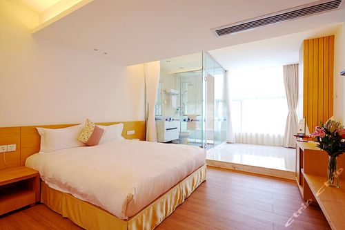 2、住宿多以酒店为主。