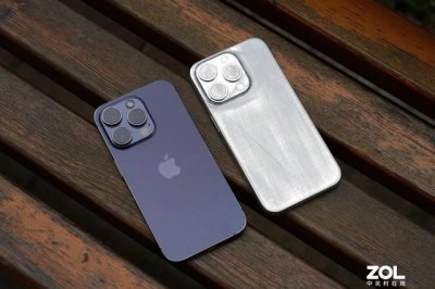 ​外观几乎没变！全系换 C 口但涨价 1000 元 iPhone 15 Pro 机模上手