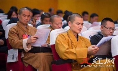 最帅法师释明心的出家因缘 出家前的照片和现在差不多