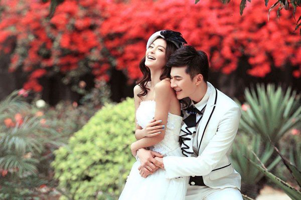 情侣校园搂抱被殴 惹到校霸还是混混的结果