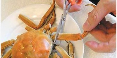 ​十步图解正宗吃蟹方法