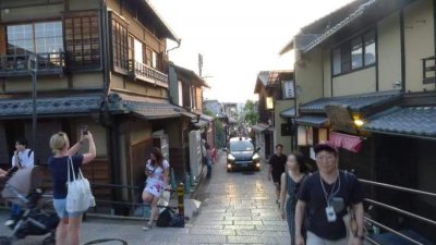 ​瞬间热涨 350%！每个环节都在涨！成本完全下不来……