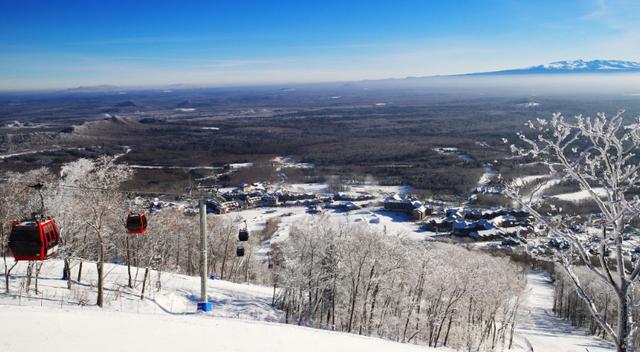 适合旅游的温泉度假村（国内冬季5大最美度假村）(5)