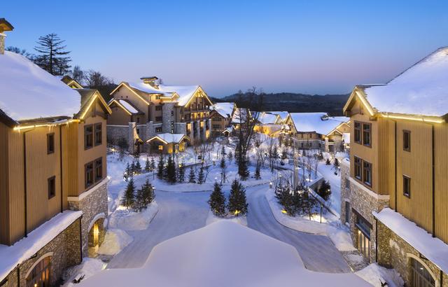 适合旅游的温泉度假村（国内冬季5大最美度假村）(7)