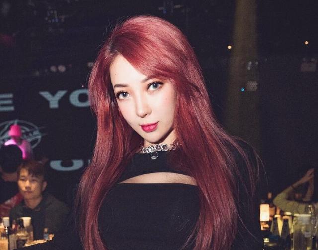 一代网红郭美美犯了什么（郭美美发文澄清不雅）(1)