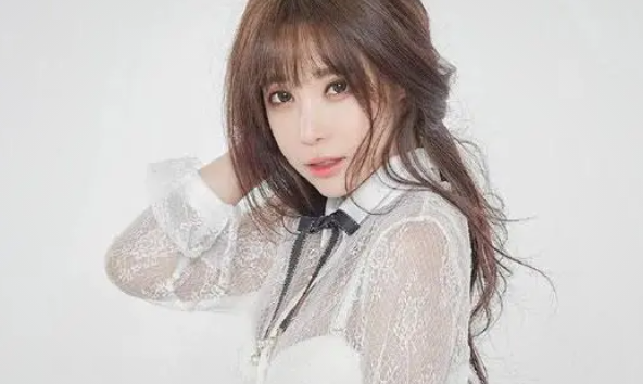 五大韩国有名的女主播（朴孝敏榜上第一名）(3)_