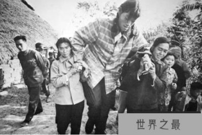 ​世界上最高的女人：曾金莲，身高2.48米(已去世)