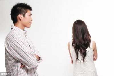 ​十年后的新欢旧爱，十年后和初恋男友重逢