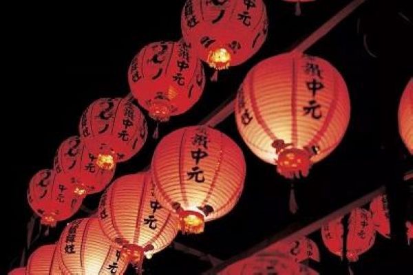 鬼节晚上见鬼了 鬼节晚上会发生什么事情不能出门吗