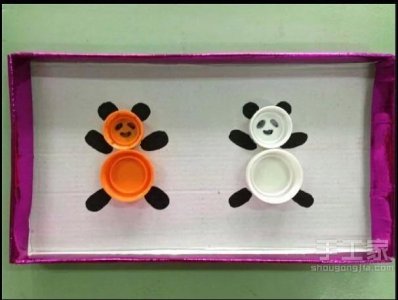 ​用饮料瓶盖的手工作品,环保哦